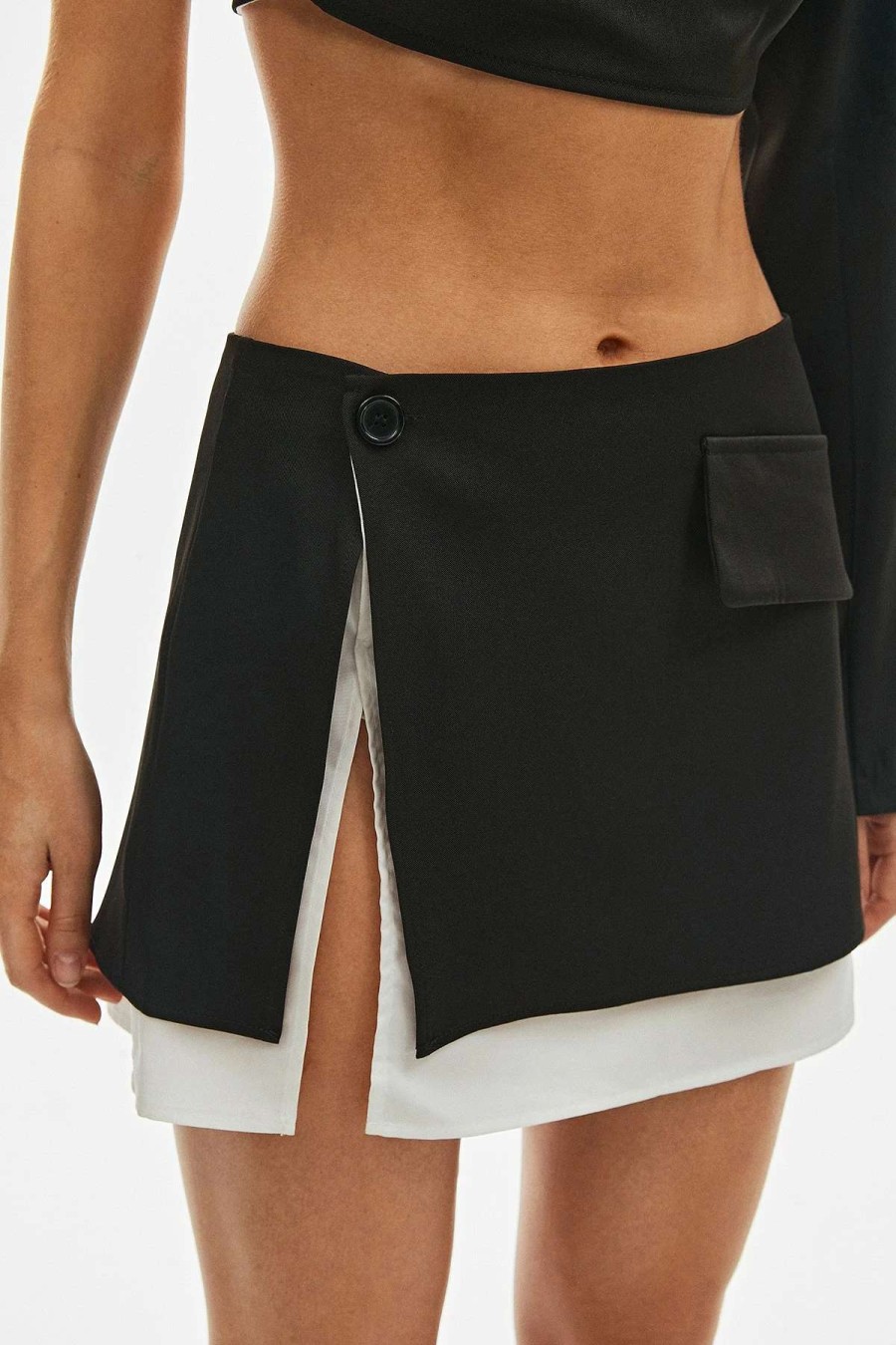 Skirts * | Solado Single Buttoned Split Hem Colorblock Mini Skirt Black